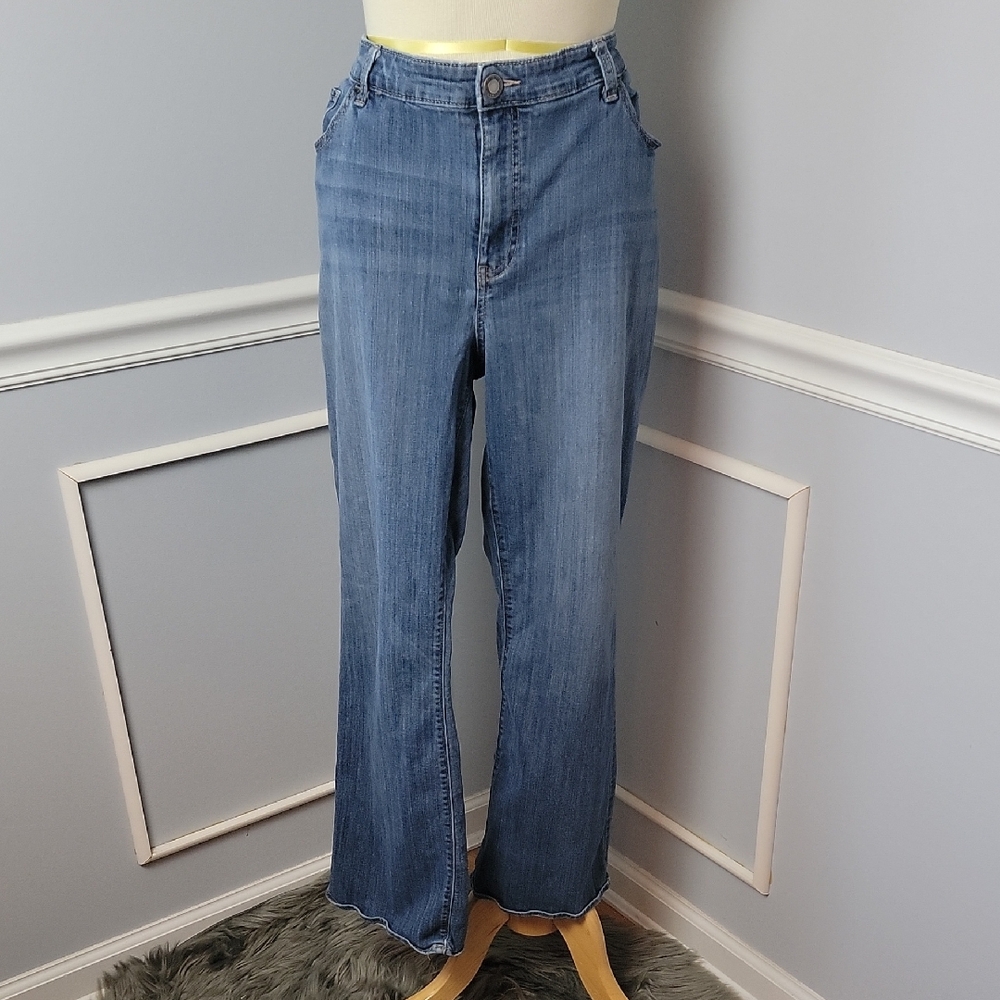 SIMPLY VERA VERA WANG Straight Leg Medium Wash Stretch Casual Denim Jeans 20W
